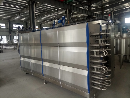 Tecnologia avanzata macchina di sterilizzazione UHT personalizzata 0.5-20T/H per la linea di lavorazione del succo d'arancia/mela/mango Nuovo sterilizzatore UHT con PLC