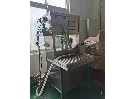 Macchina di riempimento BIB semiautomatica non assetica di alta qualità per sacchetti da 1-25 litri di succo/latte/vino con SUS 304/316