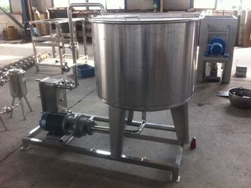 Il sistema CIP completamente automatico garantisce l'igiene e la sicurezza delle apparecchiature di trasformazione alimentare, il funzionamento automatico e un utilizzo più conveniente