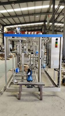 Alta efficienza in acciaio inossidabile PLC controllato 500L-5000L/H 72-75 Succo Pasteurizzatore di latte Placca attrezzature di pasteurizzazione caseiarie