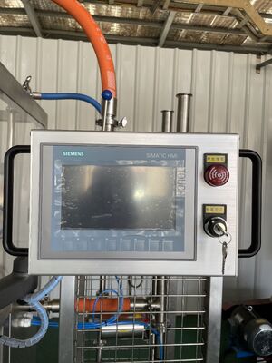 Sistema di riempimento asettico personalizzato con sistema operativo PLC che offre soluzioni di riempimento sterile per l'industria farmaceutica e medica